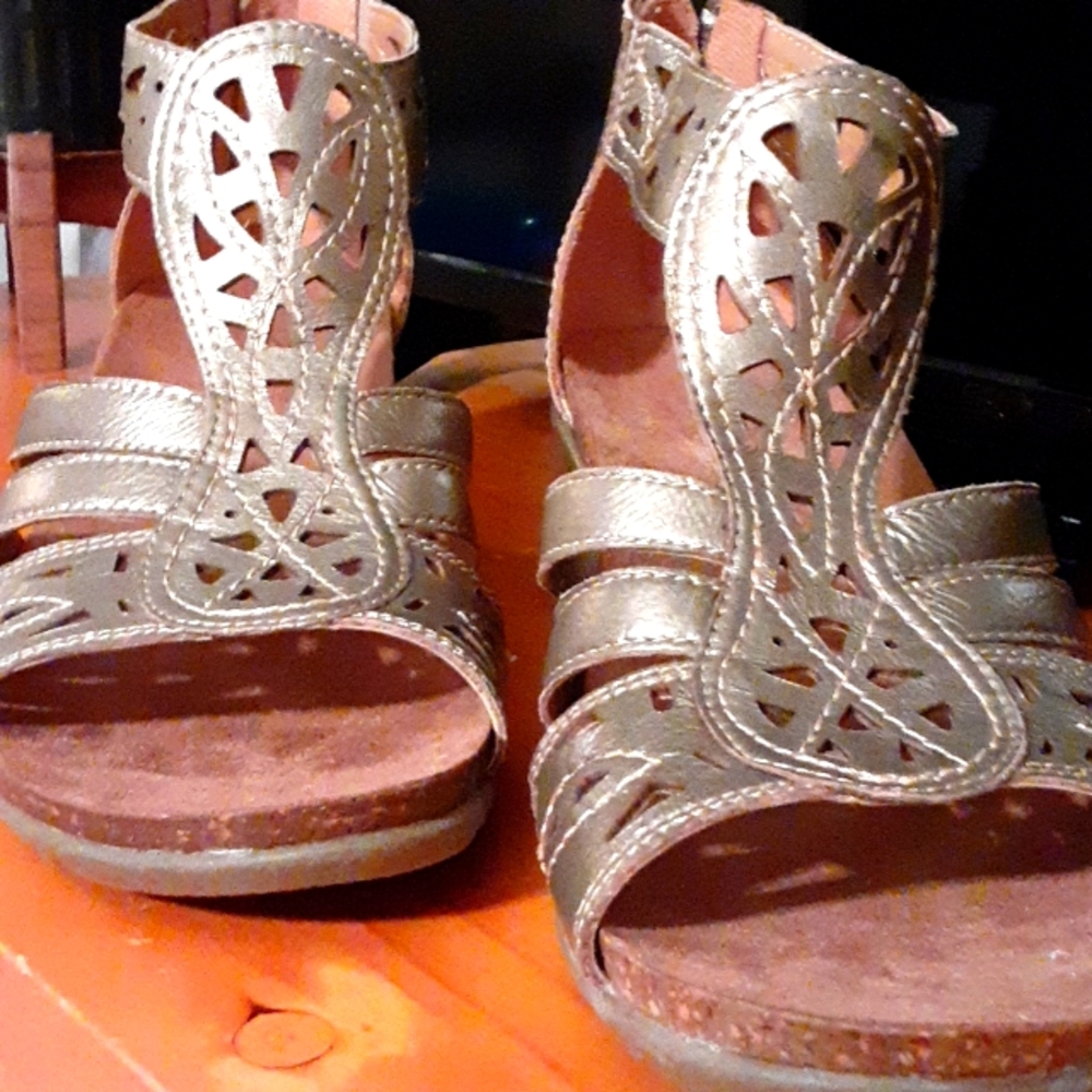 Women shoes